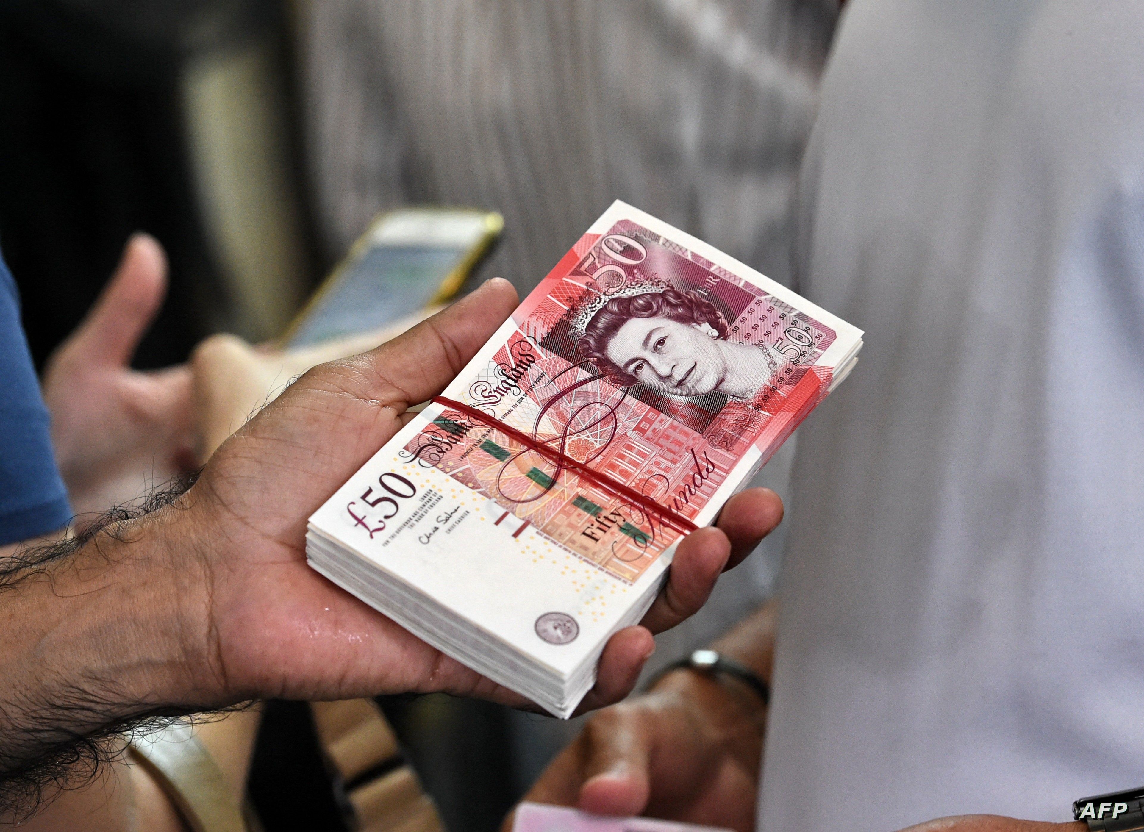 الدفاع-عن-الجنيه-الاسترليني-خي