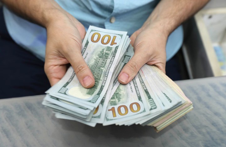 سعر-صرف-الدولار-الأمريكي-مقابل
