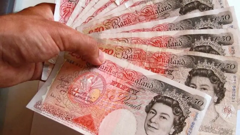 كم-تبلغ-تكلفة-تغير-صورة-الملكة