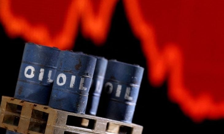 النفط يستقر عند 75 دولاراً والأنظار نحو اجتماع أوبك حول الطاقة