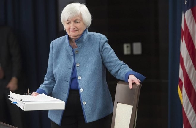 وزيرة-الخزانة-الأمريكية-أزمة-س